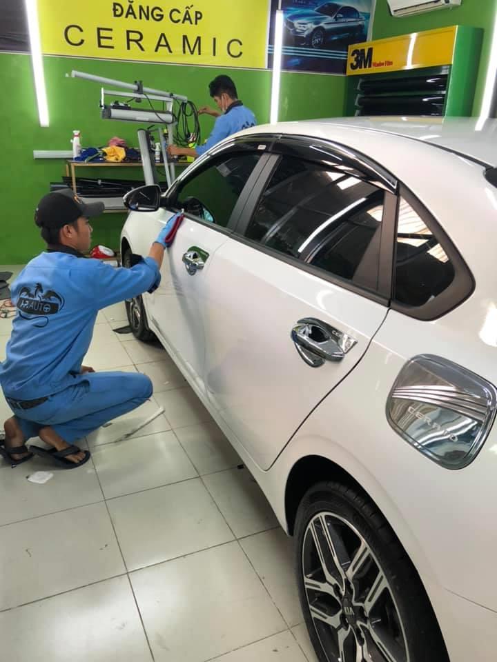Phủ ceramic xe